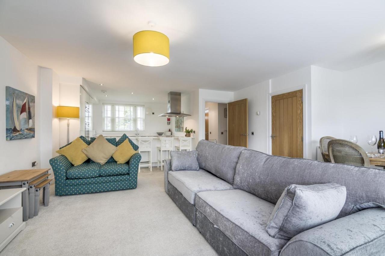 Milford Street - 5 Bedroom Luxurious Holiday Home - Saundersfoot Kültér fotó