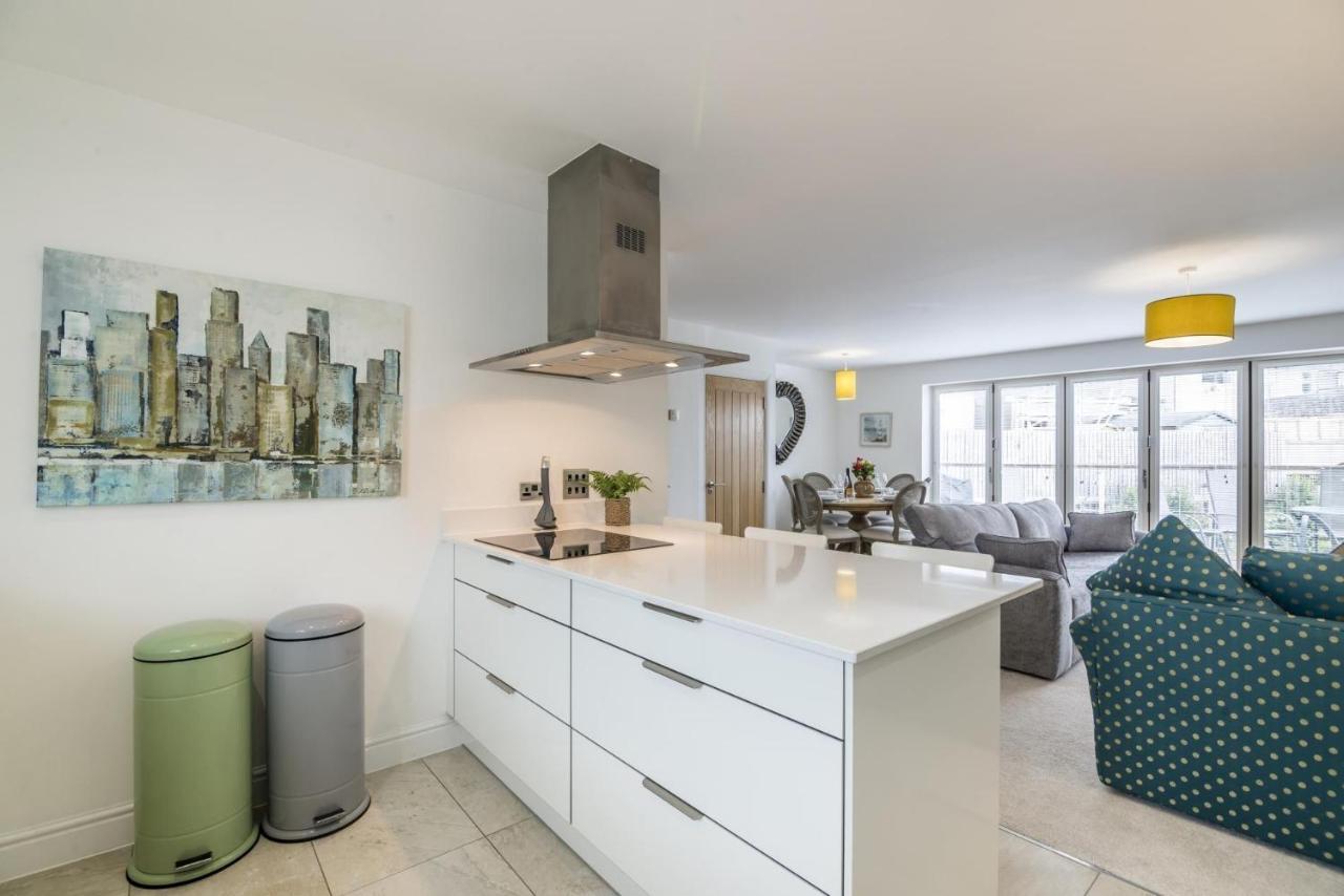 Milford Street - 5 Bedroom Luxurious Holiday Home - Saundersfoot Kültér fotó