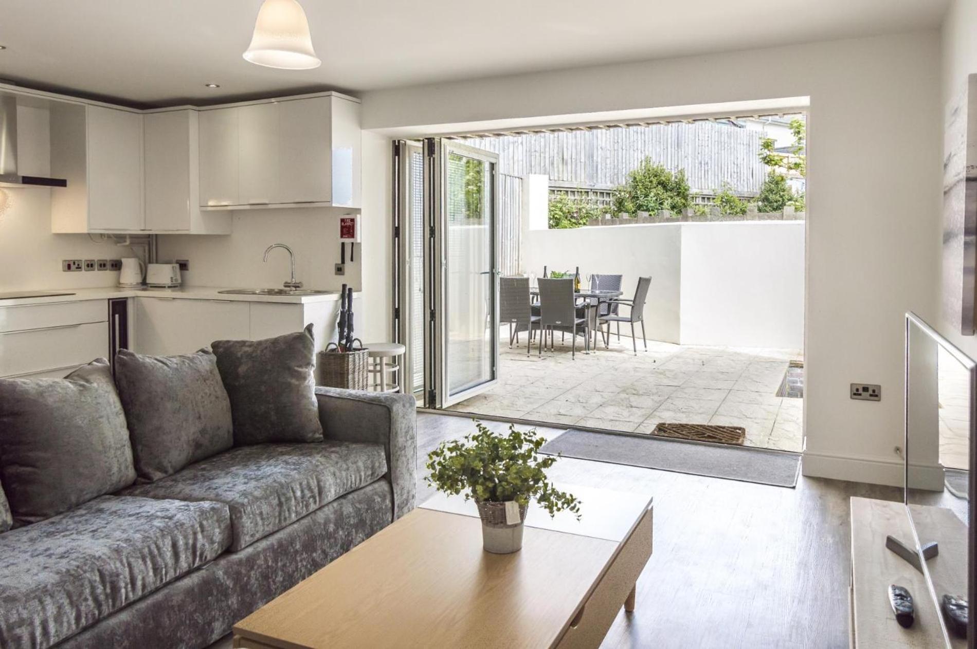 Milford Street - 5 Bedroom Luxurious Holiday Home - Saundersfoot Kültér fotó